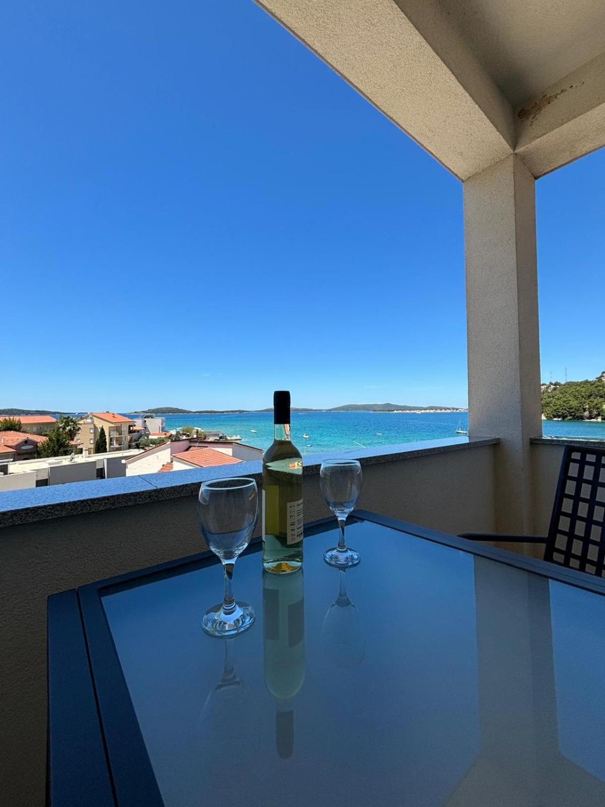 Sea View Apartments Жаборич Экстерьер фото